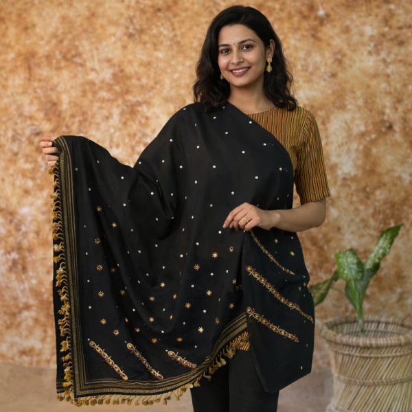100% Handmade, Rabari Women Embroidered, Bandhani Shawl