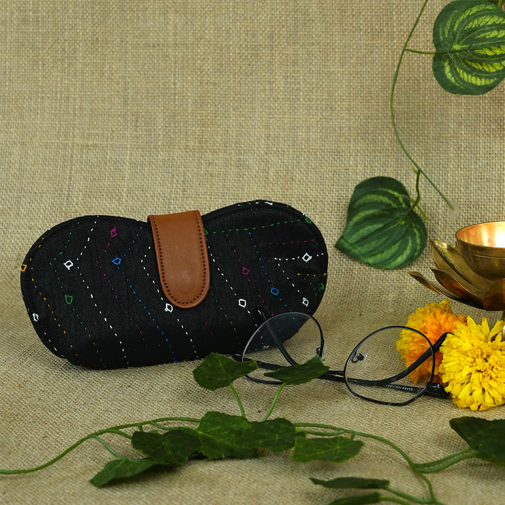 अनन्या - Image 4