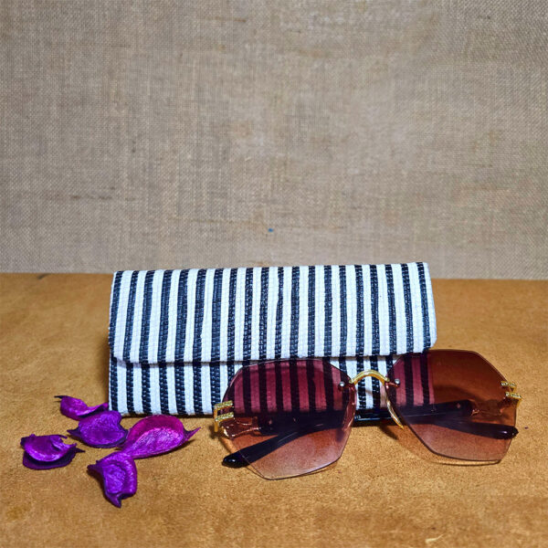 EcoCraft Raji Goggle Box: Upcycled Elegance