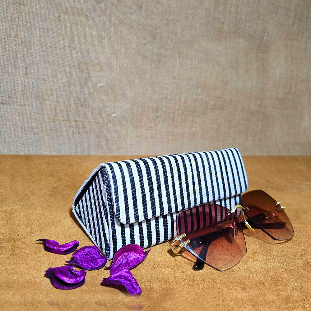 EcoCraft Raji Goggle Box: Upcycled Elegance - Image 4
