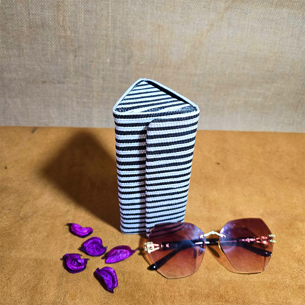 EcoCraft Raji Goggle Box: Upcycled Elegance - Image 3