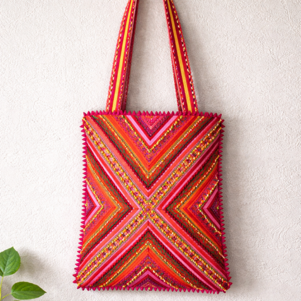 Hari Jari art pabi tote bag