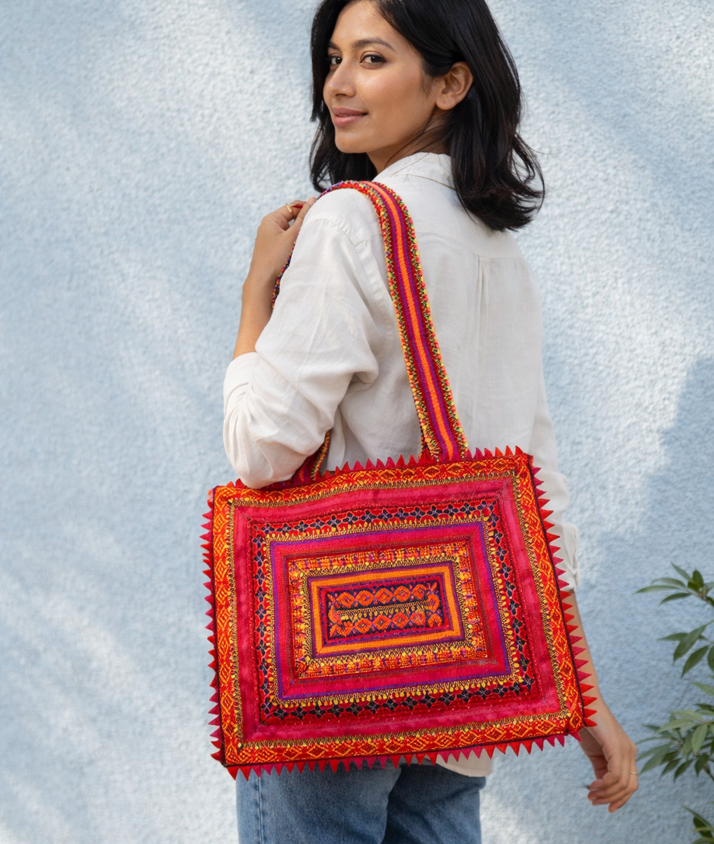 Hari Jari Art Rectangular Large Pabi Bag