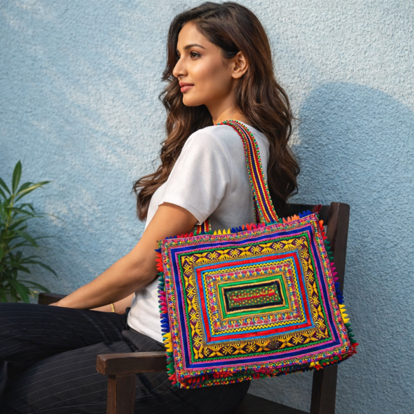 Hari Jari Art Rectangular Large Pabi Bag