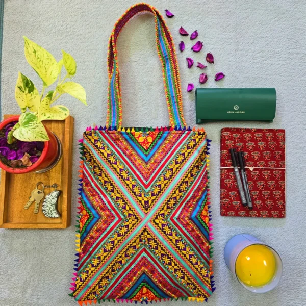 Hari Jari Art Pabi Rectangular Tote Bag