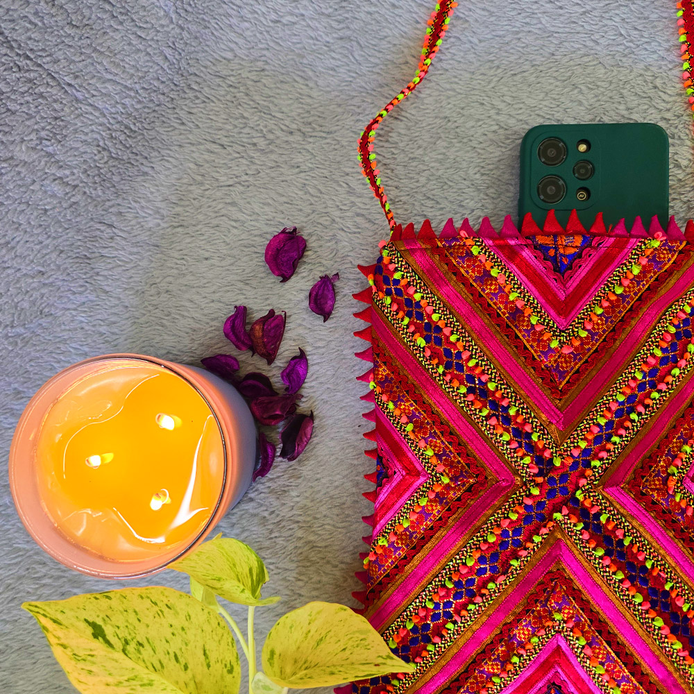 Pabi Sling Bag - Image 2