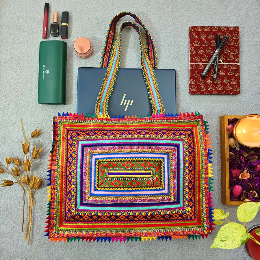 Hari Jari Art Rectangular Large Pabi Bag