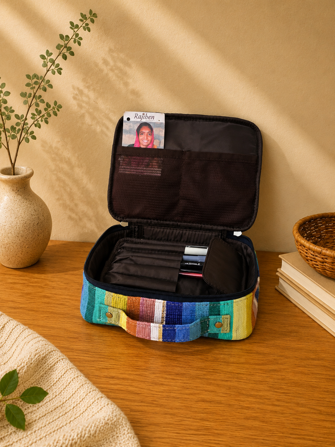 Grooming pouch