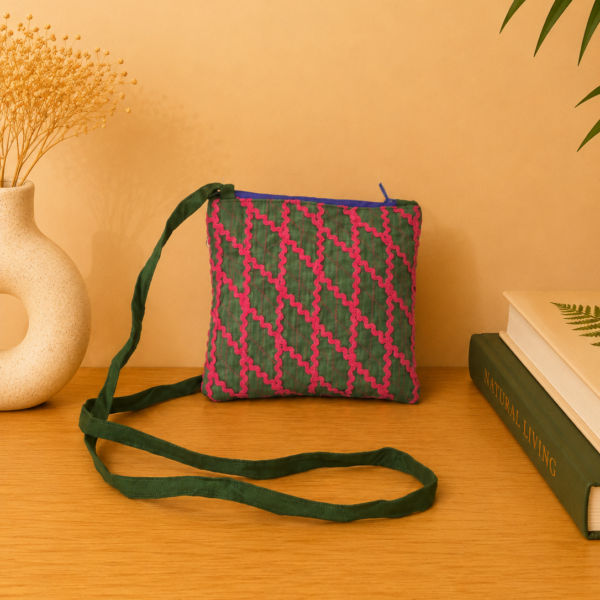 Small sling for girls